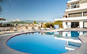 Gran Habitacion Con Terraza Vista Espectacular, Piscina